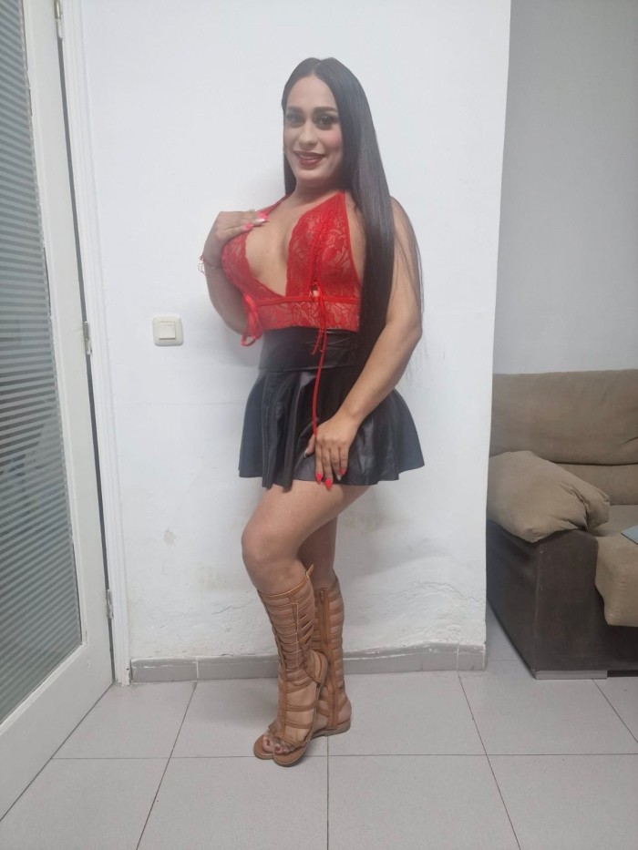 Hola mis amores. Soy koral chica trans encantadora