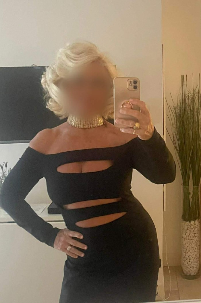 NORMA UNA DAMA ESPAÑOLA CON CLASE