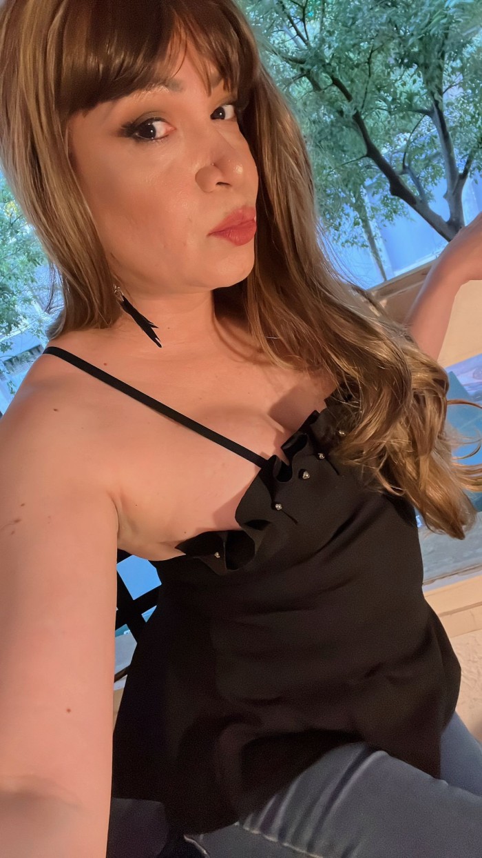 LA MASAJISTA DE LES CORTS. RELAJANTES BESO NEGRO
