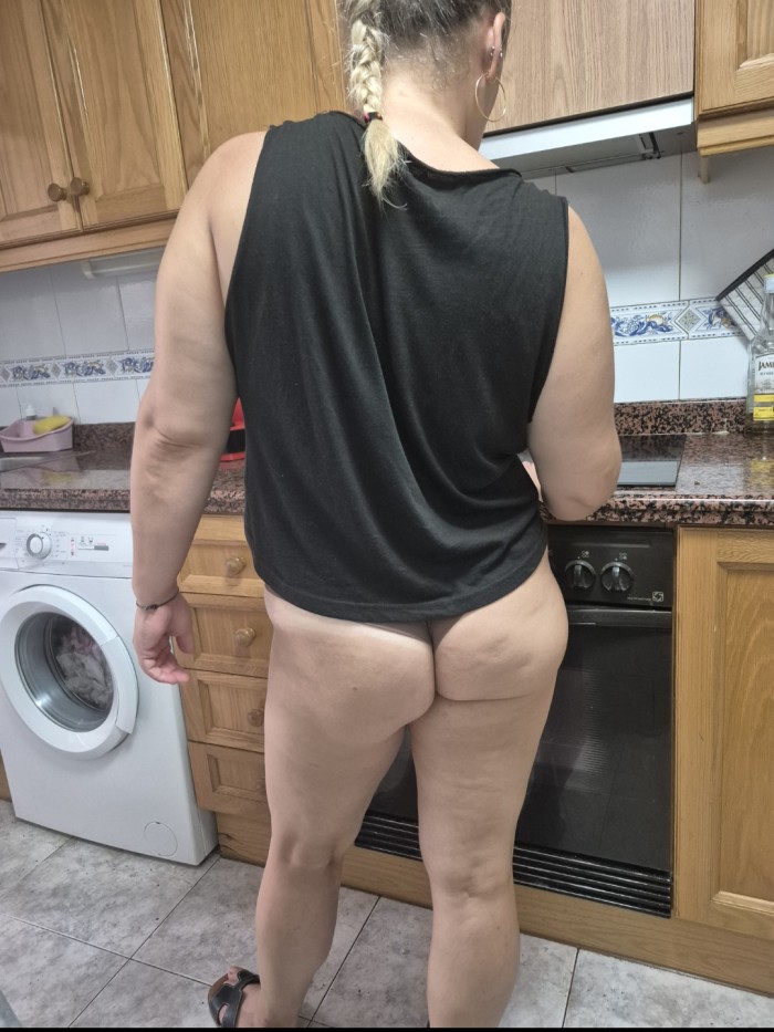 Rubia particular con coñito caliente