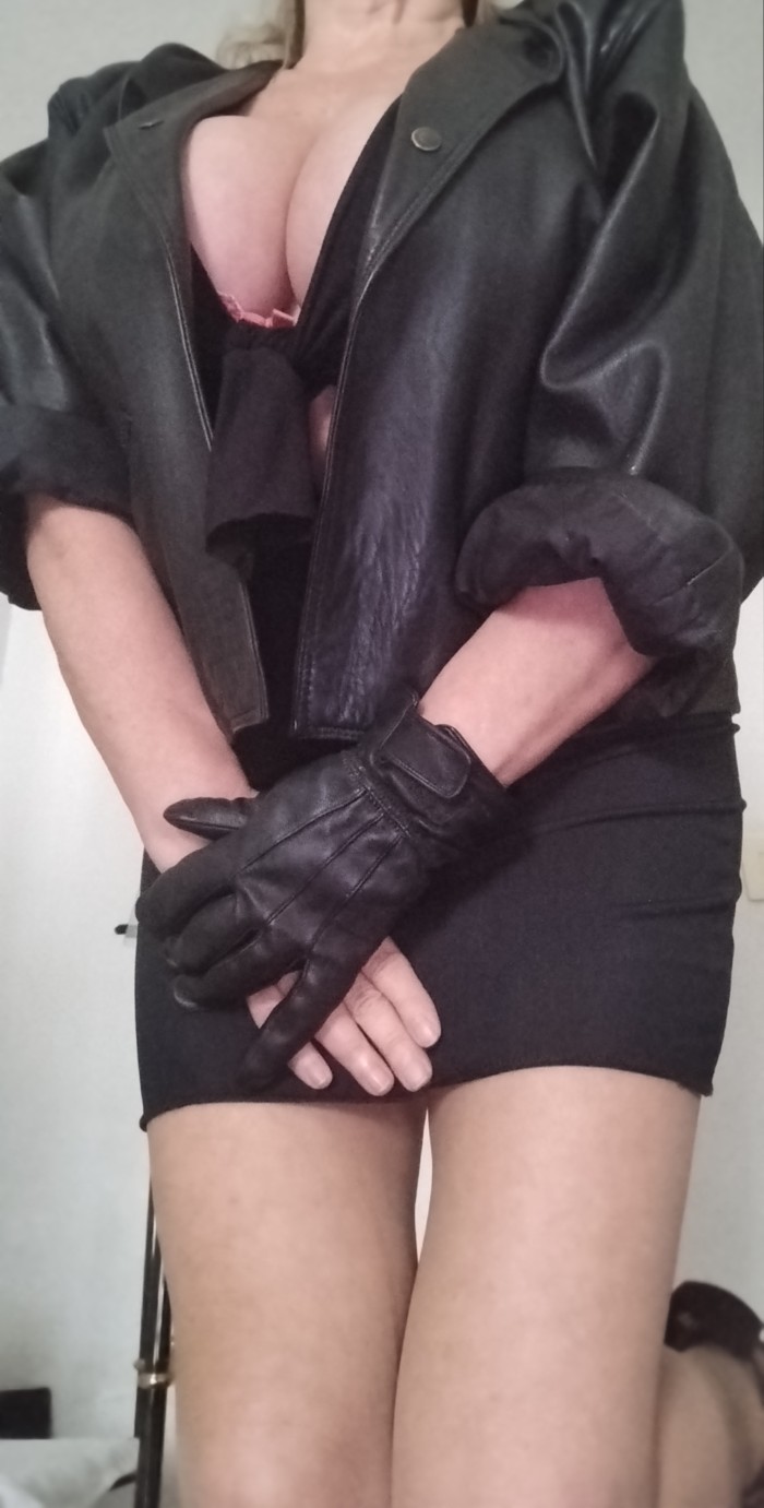 Domina del Sado,para fetichistas del pie