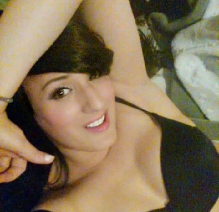 GUAPA TRANXS FEMENINA MUY COMPLACIENTE
