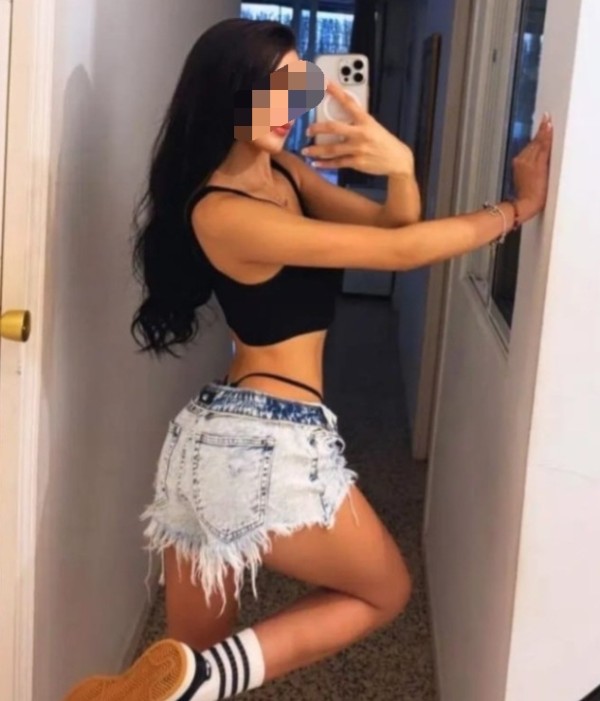 POR UNA SEMANA EN LA CIUDAD FLAQUITA JOVENCITA