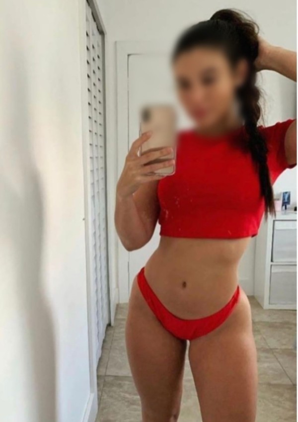 POR UNA SEMANA EN LA CIUDAD FLAQUITA JOVENCITA