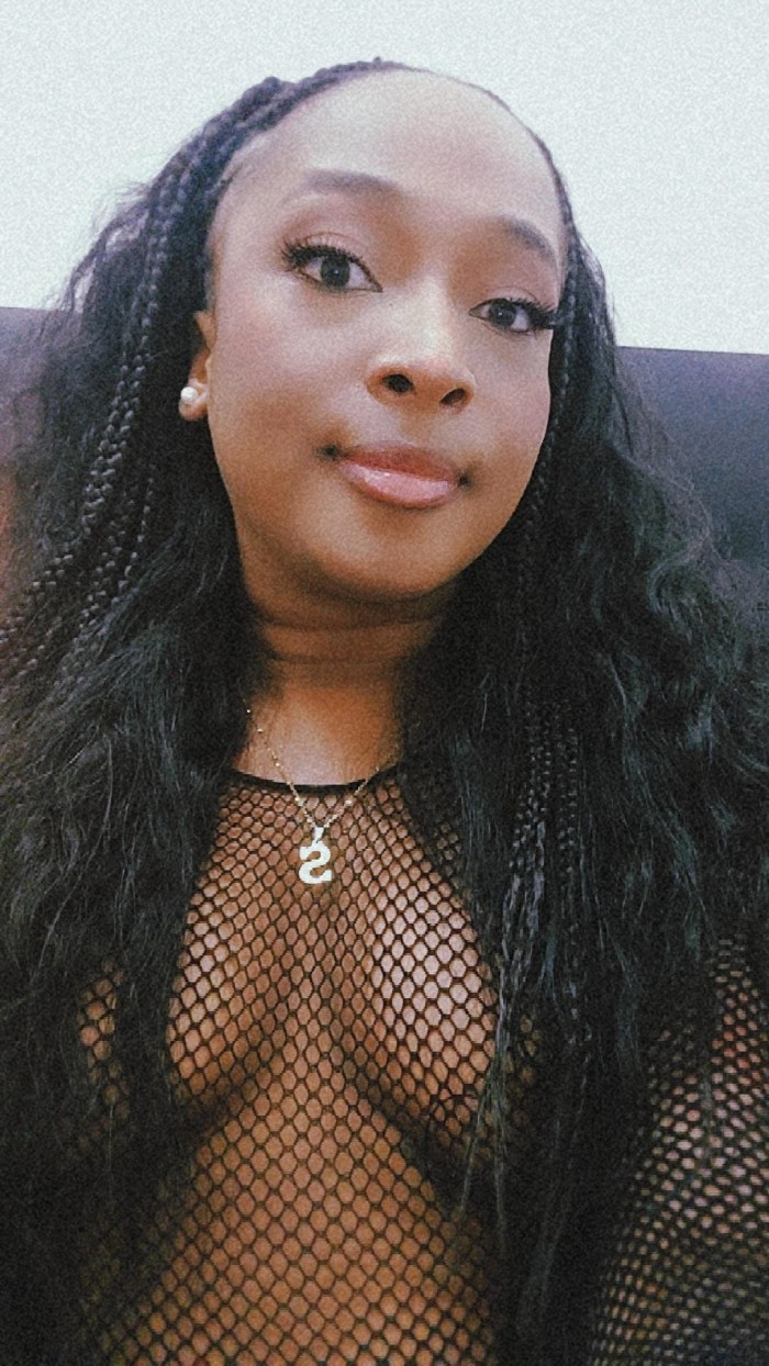 Trans colombiana muy complaciente y femenina