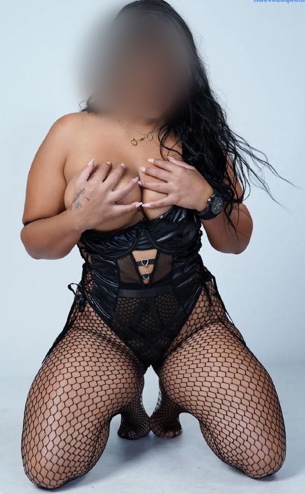 VILLAROBLEDO NOVEDAD LATINA CALIENTE!!!