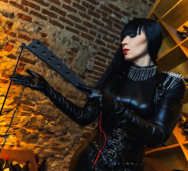 DUO DOMINATRIX FEMDOM BDSM  FETISH BILBAO