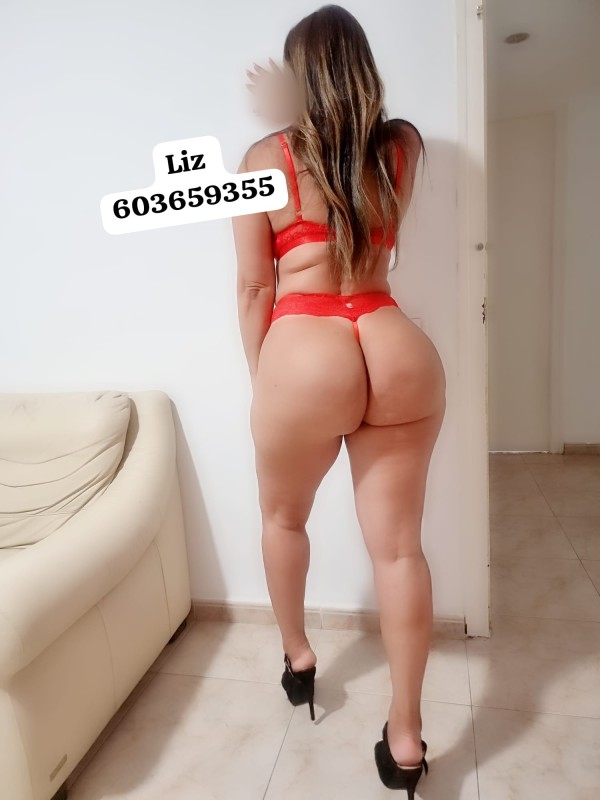 Rubia guapísima adicta a la polla 69 en blanes
