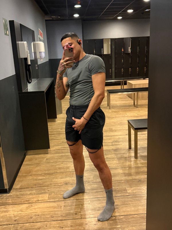 MODELO Y ACTOR PORNO RECIÉN LLEGADO DE VENEZUELA