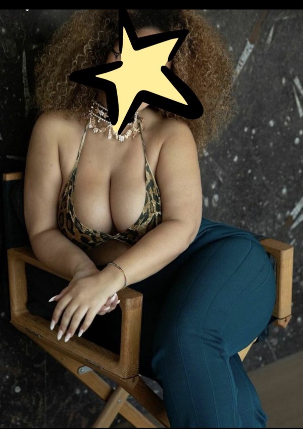 En vigo maria anthonieta pechugona y coño peludo tarifas economicas