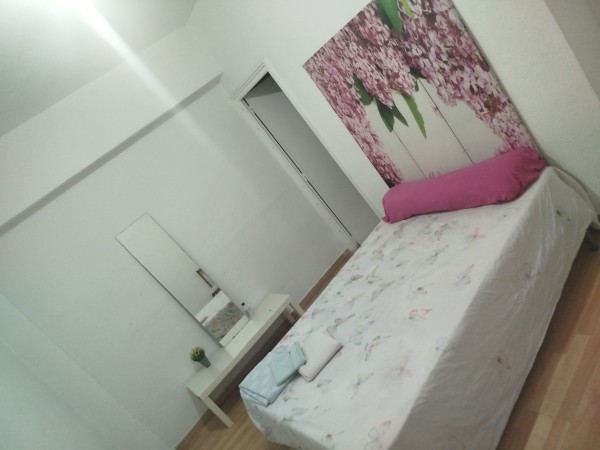 habitaciones solo para chicas independientes 24 h