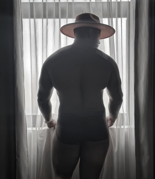 Latíno deluxe musculado