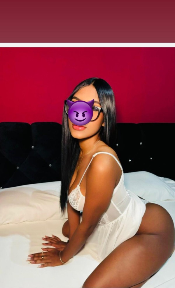 NOVEDAD!!JOVENCITA CALIENTE GUARILLA FIESTERA 24H FOTOS REALES CASERAS