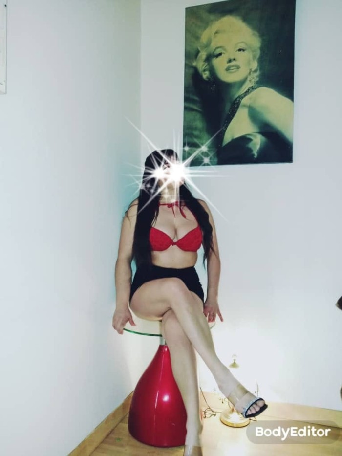 SARA, LA MAS CACHONDA Y ARDIENTE DE MADRID