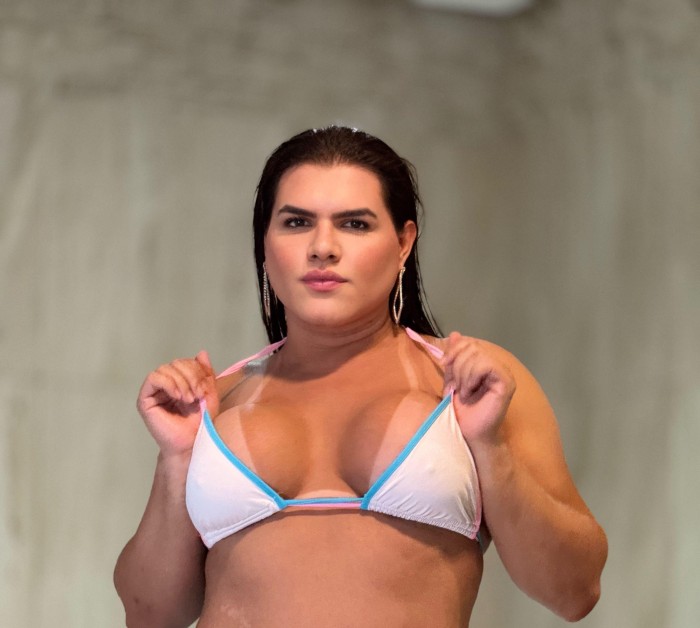 RECIÉN LLEGADA EN LA CIUDAD