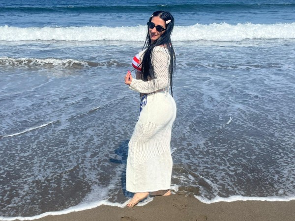 LA NIÑA DE TUS FANTASÍAS, ESTOY 24 horas