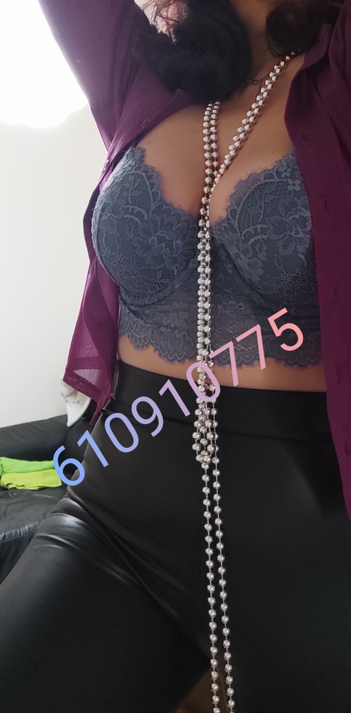 ESPAÑOLA MADURITA ATRACTIVA PARTICULAR. MASAJEX