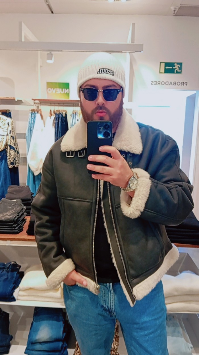 APUESTO CHAVAL DISCRETO Y VARONIL