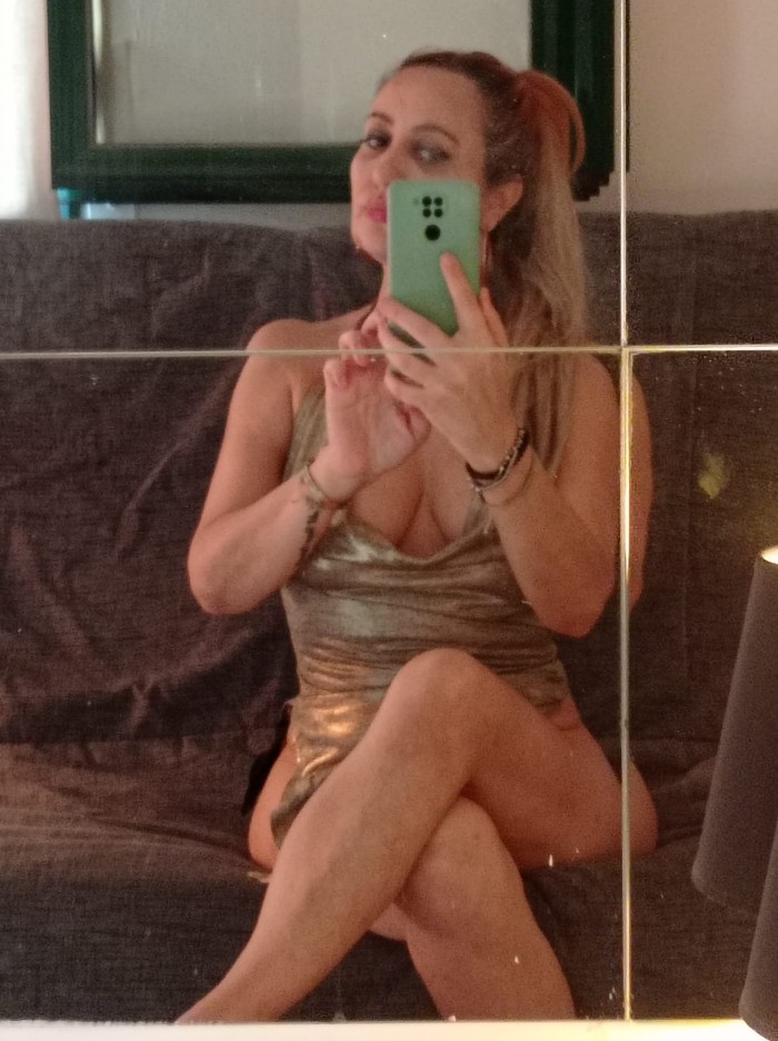 HOLA )))) SOY CATALANA !!!!