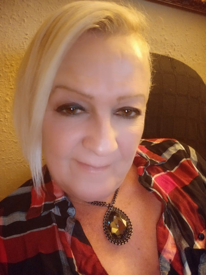 CHUPONA.TRAGONA.LECHERA.DOMINANTA.TODOS LOS SERVIC