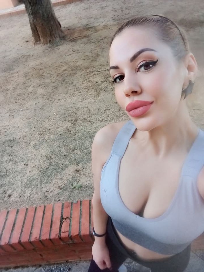 Aiko! Una joven española espectacular!