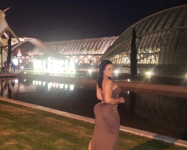 De nuevo en zaragoza!FOGOSA Y COMPLACIENTE .fotos reales