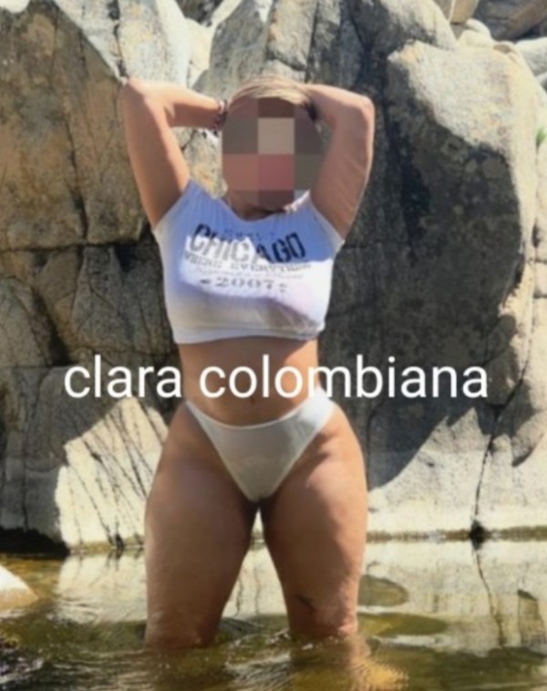 Elegante divertida sexy madurita rubia clara