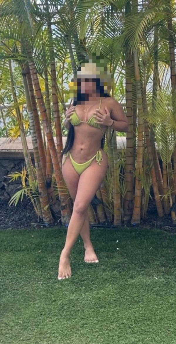 Mía Valentina venezolana ardiente en San Isidro