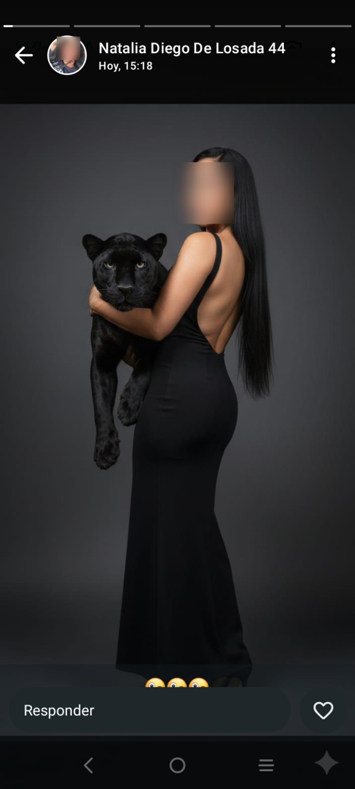 Elgant disceeta independiete llámame