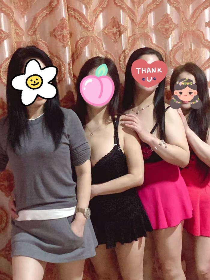 Asiáticas jovencitas impresionantes en Barcelona