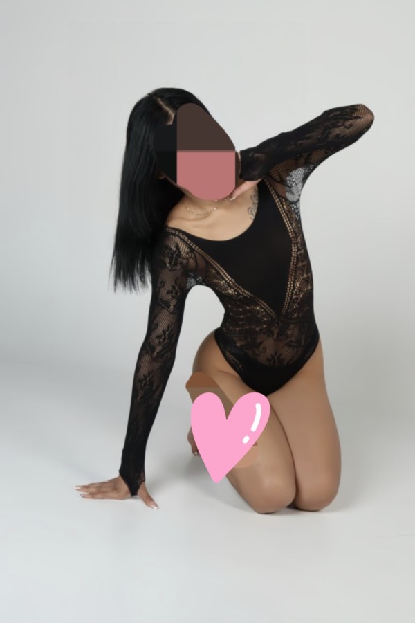 40 AÑOS PURO MORBO CUERPO NATURAL Y COMPLETA