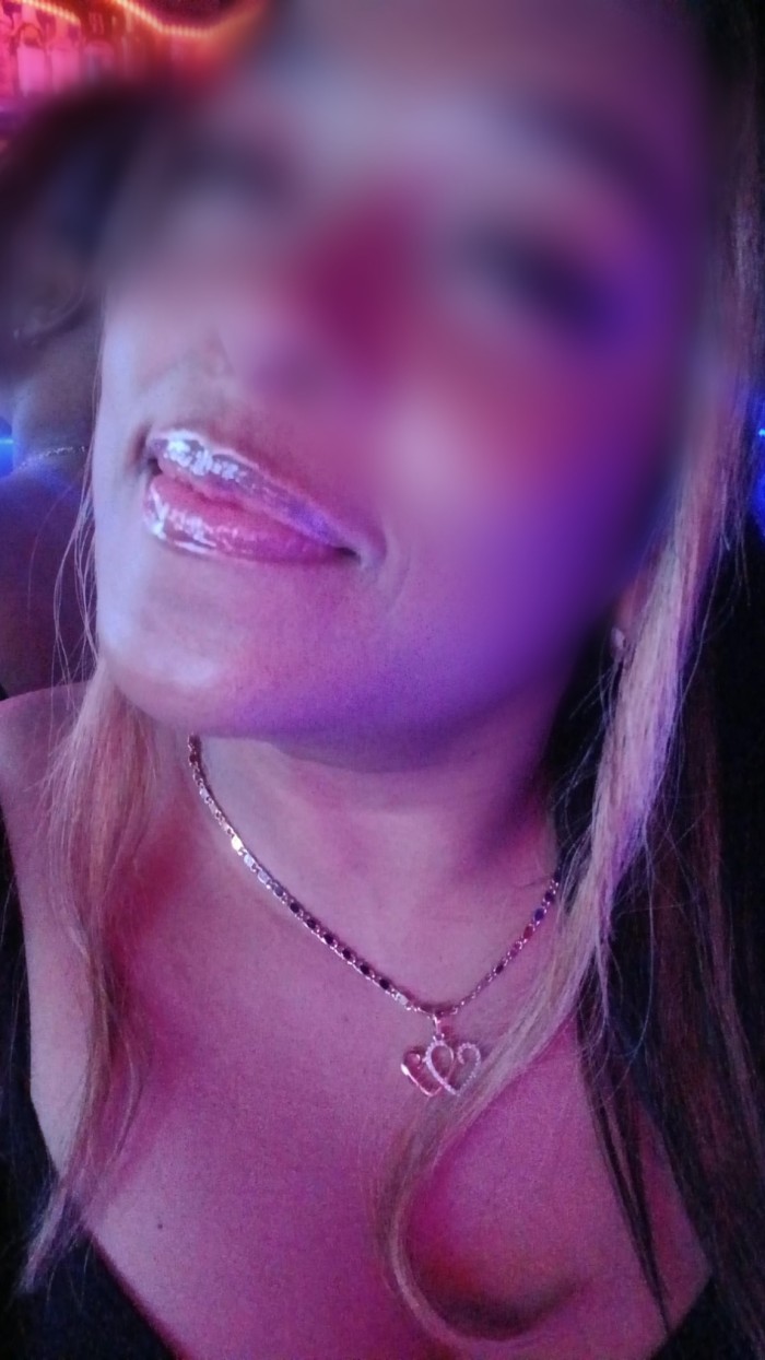 MADURITA MORBOSA CON TETAS NATURALES