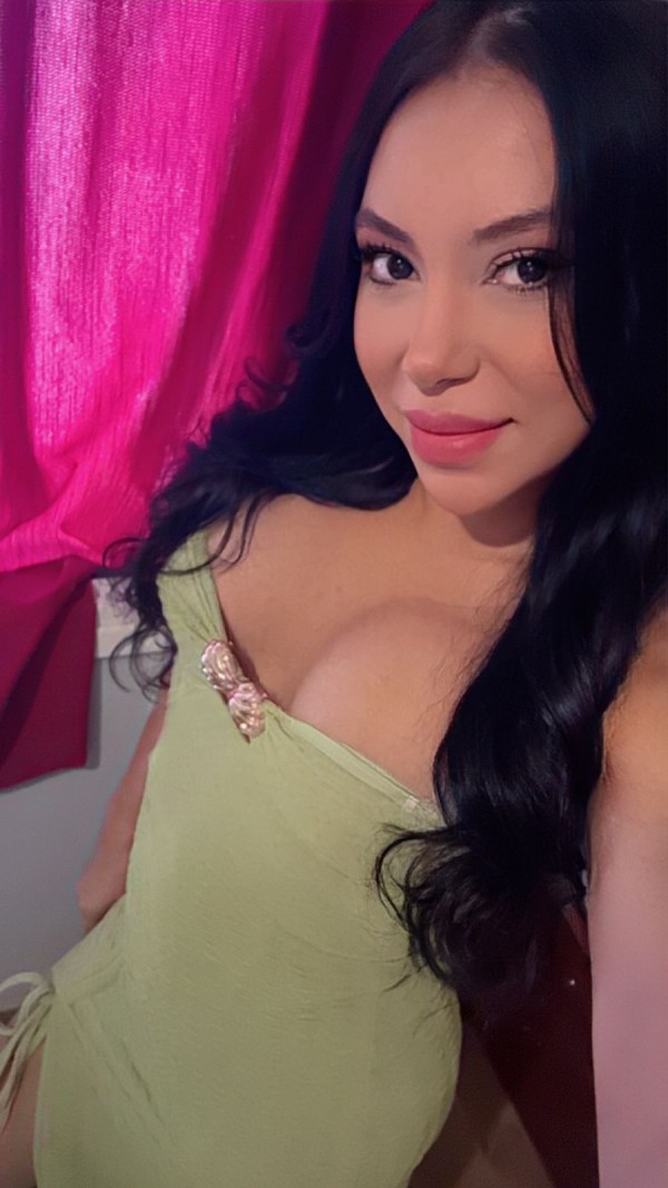 Recien llegada bellawendy transexual experta en principiantes y fiestera