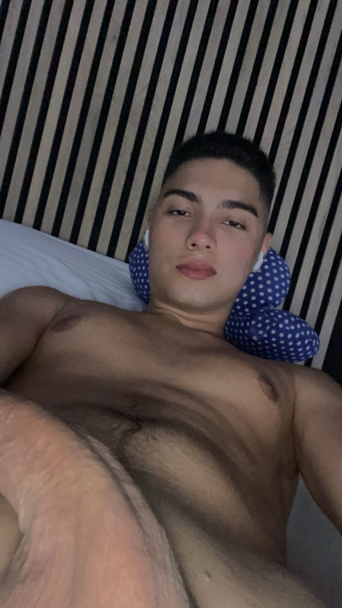 IAN COLOMBIANO VERSATIL, ENCANTADOR Y FIESTERO