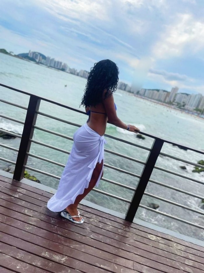 MULATA MUY CACHONDA SIN LIMITES 24/7 HAGO GRIEGO