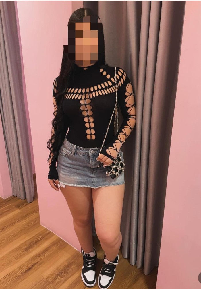 GUAPISIMA ATRACTIVA FIESTERA EN PARLA