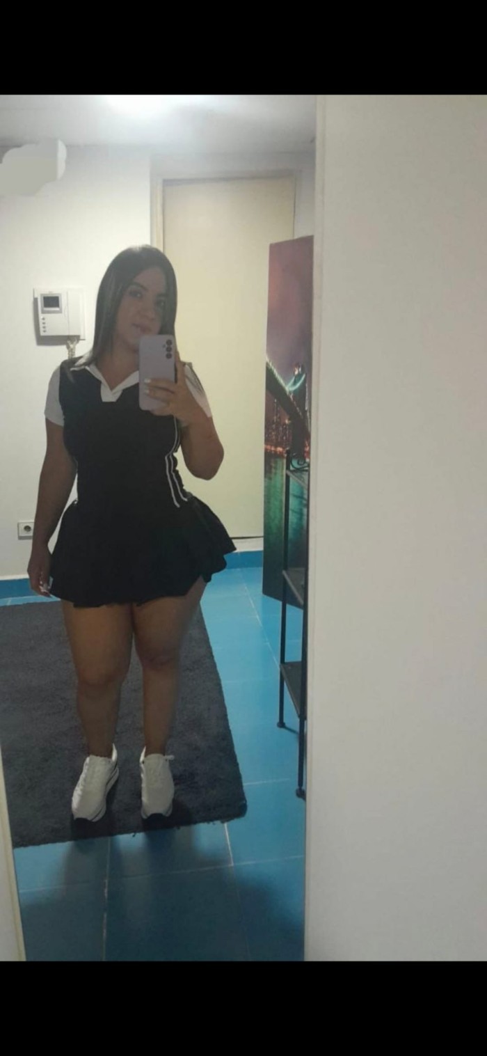 LUNA.TU CHICA CALIENTE Y ARDIENTE   !