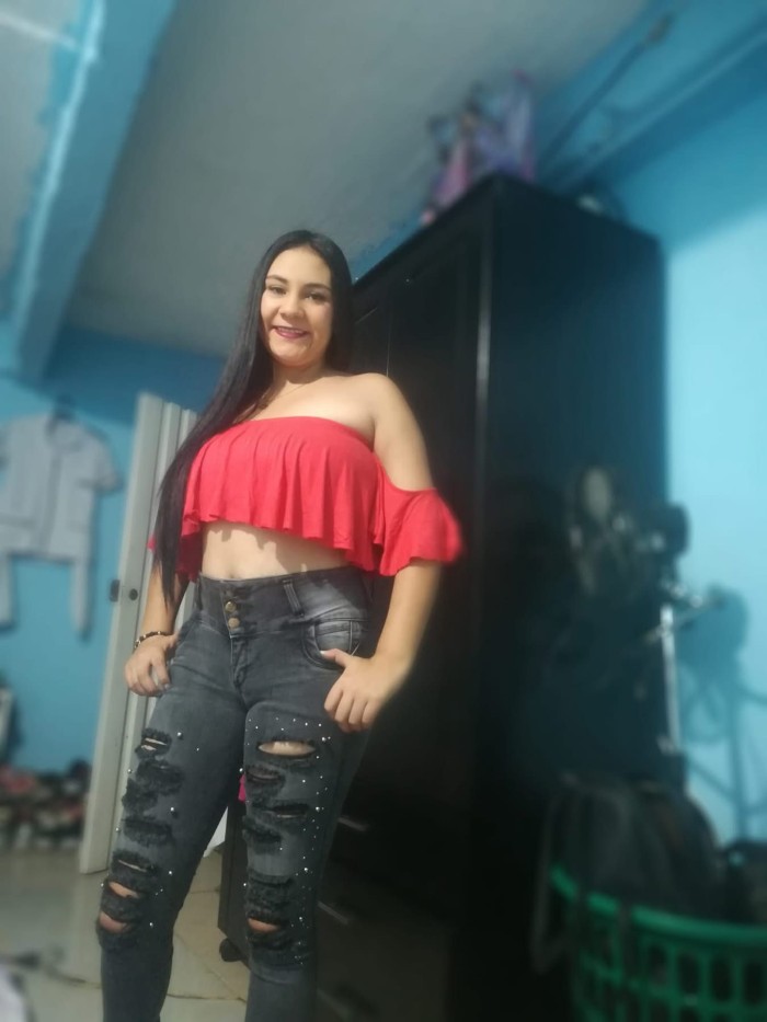 Camila colombiana ardiente en Ciudad Jardín