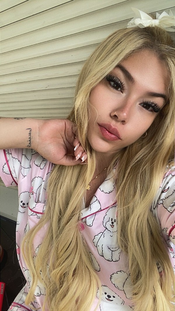 VANE COLOMBIANA TU RUBIA FAVORITA NATURAL CON TODO GRANDE FIESTERA