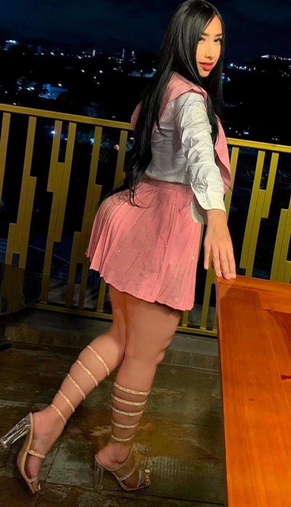 DIOSA DE LA FIESTA BLANCA Y DEL BESO NEGRO SUPER VICIOSA Y GUARRA