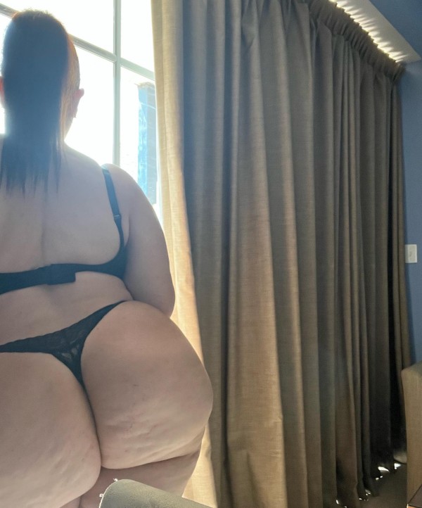 SALOU. ZONA KFC MADURITA experta MASAJES Y MAMADAS. por la zona de Salou