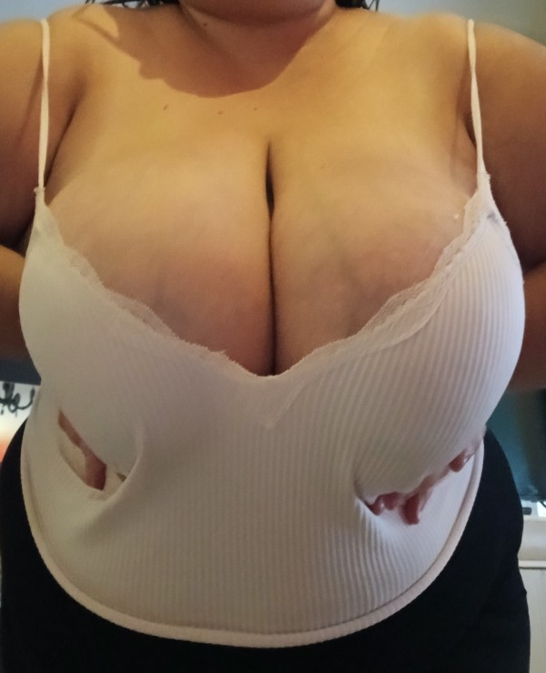 NOVEDAD ANNA HERMOSA CURVY INDEPENDIENTE ● PERFIL REAL – VER TELEGRAM