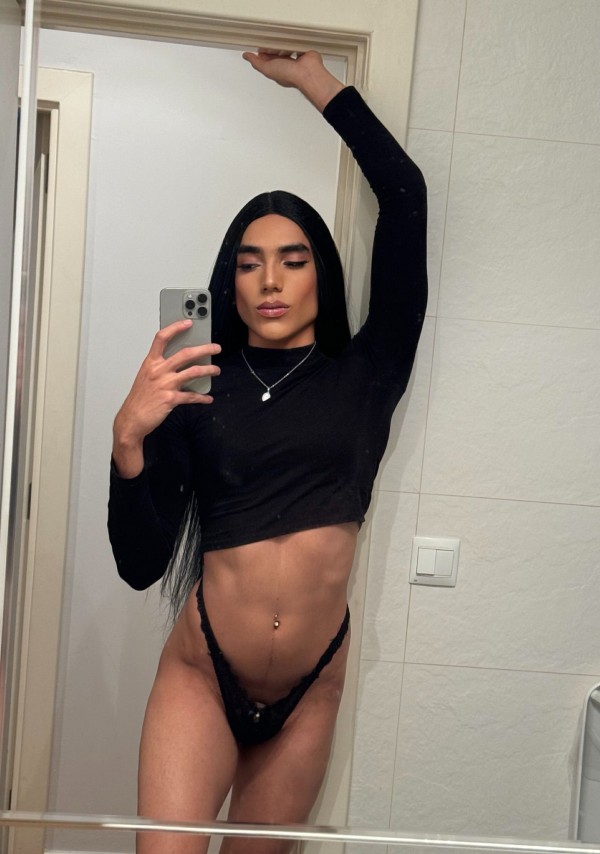 Pollona Extrovertida latina Gretta, cañera, morbosa besos y mas…