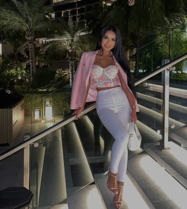 Salidas 24 h outcall 24 h white party