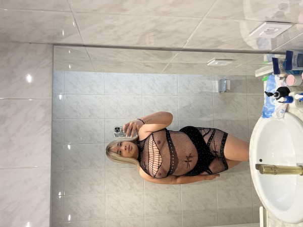 MASPALOMAS SABRINA NOVEDAD COLOMBIANA, FIESTERA CON MUCHAS GANAS