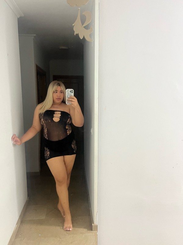 MASPALOMAS SABRINA NOVEDAD COLOMBIANA, FIESTERA CON MUCHAS GANAS