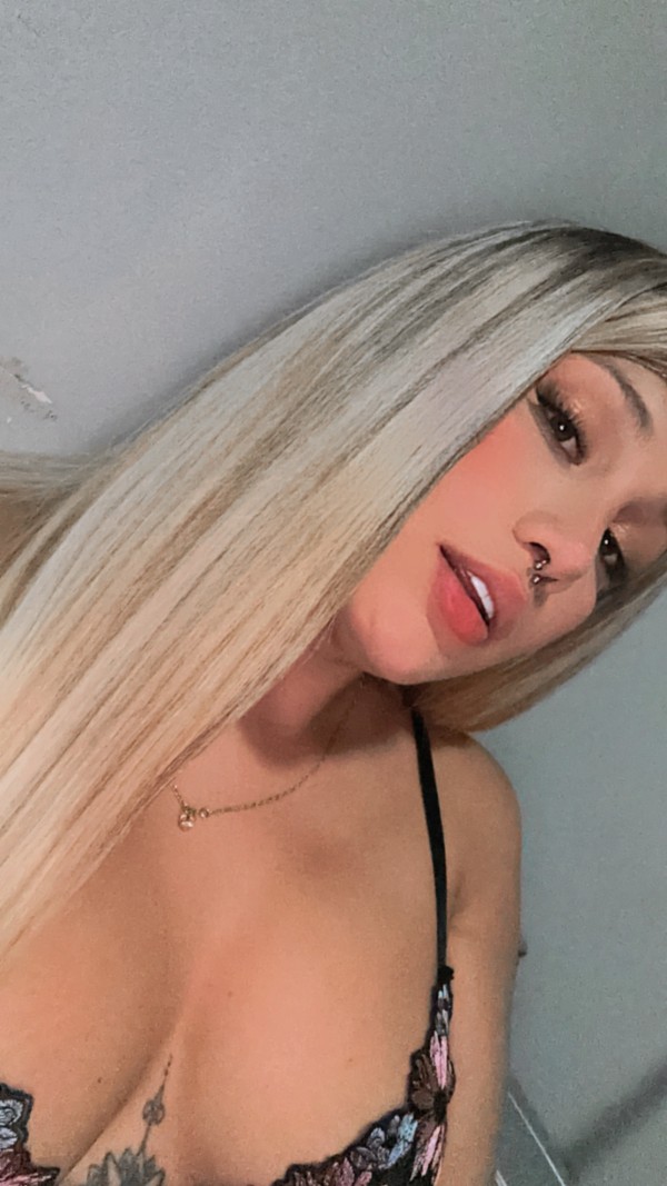 ZORRA MAMADORA PROFUNDA DE POLLAS PISO PRIVADO