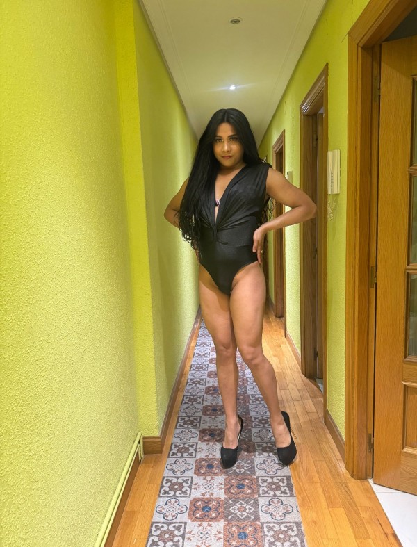 Chica Trans fiestera me encanta hacer colocones