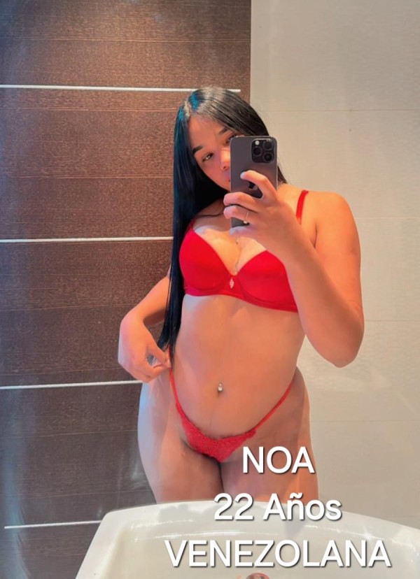 Jovencita elegante y educada recién llegada a Mostoles