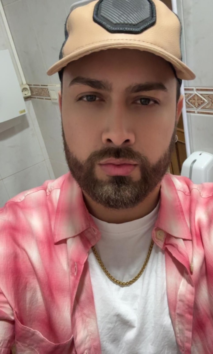 APUESTO CHAVAL DISCR FOTOSREALES